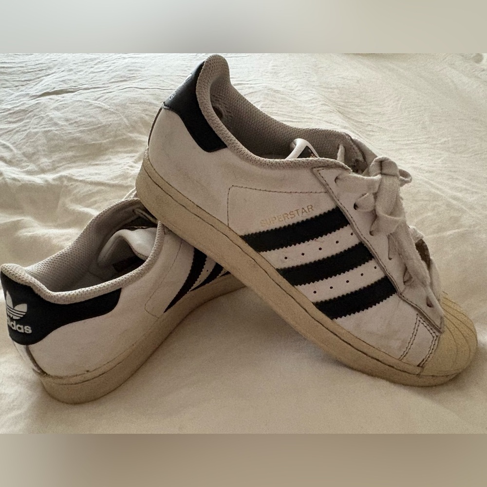 Adidas Superstar Sneakers